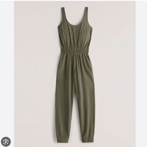 Abercrombie and Fitch Traveler Olive Green Sleeveless Jumpsuit-Large